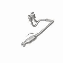 Load image into Gallery viewer, MagnaFlow Direct Fit Catalytic Converter 04-06 Wrangler/Unl 4.0 rr O