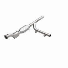 Load image into Gallery viewer, MagnaFlow Direct Fit Catalytic Converter 97-98 Ford Trucks 4.6L