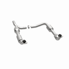 Load image into Gallery viewer, MagnaFlow Direct Fit Catalytic Converter 2008+ Ford E-150 4.6L