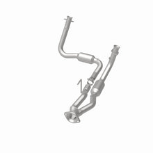 Load image into Gallery viewer, MagnaFlow Direct Fit Catalytic Converter 05-06 Jeep Grand Cherokee 3.7L Y-Pipe Assy (49 State)