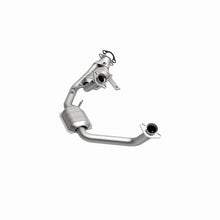 Load image into Gallery viewer, MagnaFlow Direct Fit Catalytic Converter Taurus 96-99 3.0L