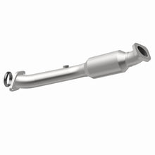Load image into Gallery viewer, MagnaFlow Direct Fit Catalytic Converter CORVETTE 05-07 6.0L OEM