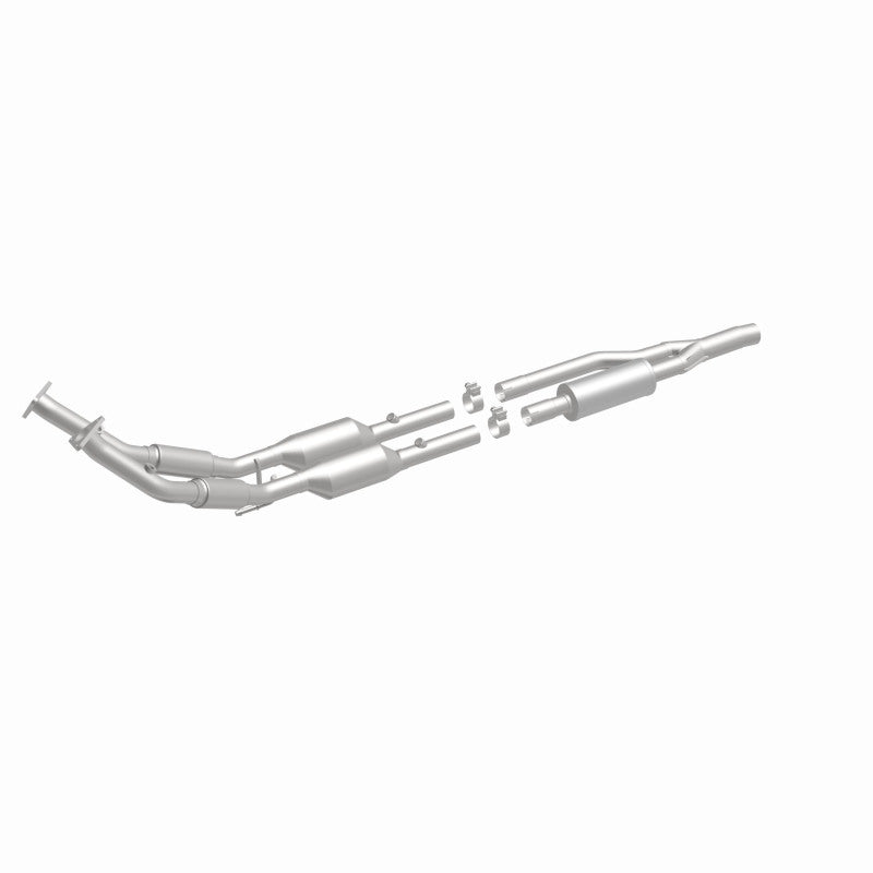 MagnaFlow Direct Fit Catalytic Converter 06- Audi A3 Quattro 3.2L