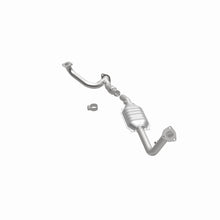 Load image into Gallery viewer, MagnaFlow Direct Fit Catalytic Converter 98-02 3.5L Isuzu Trooper DS