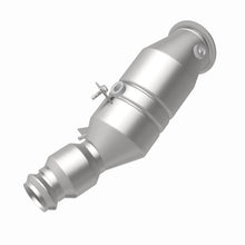 Load image into Gallery viewer, MagnaFlow Direct Fit Catalytic Converter 2016 BMW 428i 2.0L Underbody