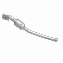 Load image into Gallery viewer, MagnaFlow Direct Fit Catalytic Conv 13-18 Dodge Durango 3.6L V6 / 13-18 Jeep Grand Cherokee 3.6L V6