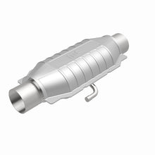 Load image into Gallery viewer, MagnaFlow Universal Catalytic Converter 2.5in ID Inlet/Outlet Center/Center Oval Rear