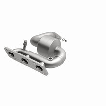 Load image into Gallery viewer, MagnaFlow Direct Fit Catalytic Converter 04-05 Ford Taurus 3.0L