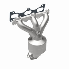 Load image into Gallery viewer, MagnaFlow DF Cat. Conv05-06 Hyundai Santa Fe/05-09 Tucson / 05-08 Kia Sportage D/S Manifold