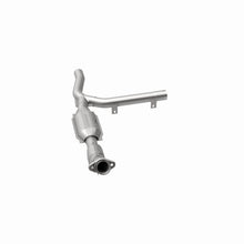 Load image into Gallery viewer, MagnaFlow Direct Fit Catalytic Converter 01-04 Ford F-150 4.2L 2wd