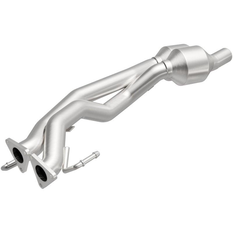 MagnaFlow Direct Fit Catalytic Converter 07 VW Touareg 3.6L Rear