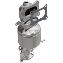 Load image into Gallery viewer, MagnaFlow Direct Fit Catalytic Converter 2008-2016 Honda Odyssey 3.5L