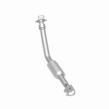 Load image into Gallery viewer, MagnaFlow Direct Fit Catalytic Converter 97-03 Chevy Malibu 3.1L
