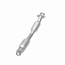 Load image into Gallery viewer, MagnaFlow Direct Fit Catalytic Converter 07-12 Nissan Versa 1.8L