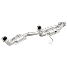 Load image into Gallery viewer, MagnaFlow Direct Fit Catalytic Converter 04 Ford Freestar 3.9L