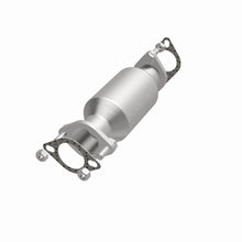 Load image into Gallery viewer, MagnaFlow Direct Fit Catalytic Converter 2007 Sorento V6 3.8 OEM Underbody