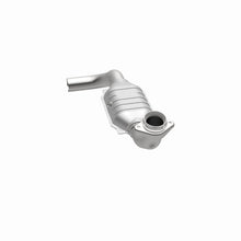 Load image into Gallery viewer, MagnaFlow Direct Fit Catalytic Converter 03-05 Ford Expedition/05-06 Lincoln Navigator 5.4L D/S