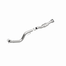 Load image into Gallery viewer, MagnaFlow Direct Fit Catalytic Converter 03-07 GM 2500/3500 P/S OEM