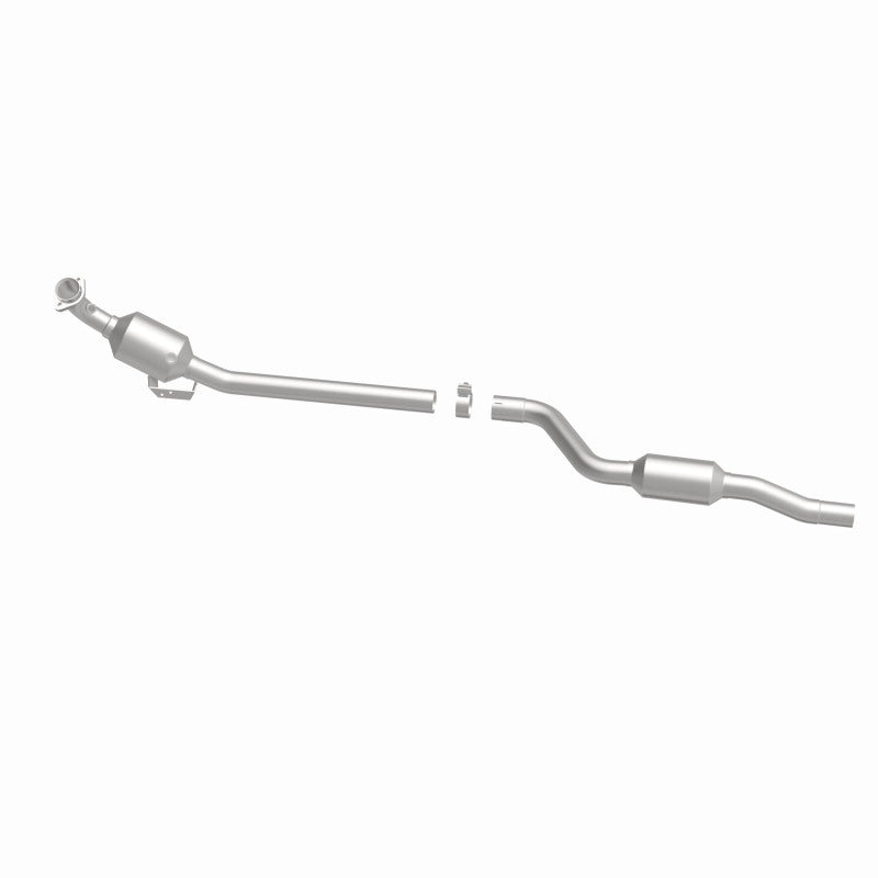 MagnaFlow Direct Fit Catalytic Converter 10-12 Mercedes-Benz GLK350 V6 3.5 OEM Underbody