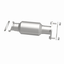 Load image into Gallery viewer, MagnaFlow Direct Fit Catalytic Converter 2011 Kia Sorento 3.5 Underbody