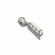Load image into Gallery viewer, MagnaFlow Direct Fit Catalytic Converter 02-04 VW Passat 4.0L