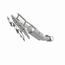 Load image into Gallery viewer, MagnaFlow Direct Fit Catalytic Converter 2006 Ford Fusion/Mercury Milan 2.3L