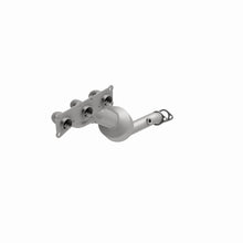 Load image into Gallery viewer, MagnaFlow Direct Fit Catalytic Converter BMW 5 06-07 Front OEM