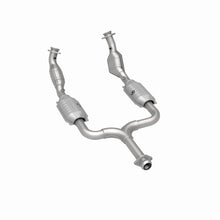 Load image into Gallery viewer, MagnaFlow Direct Fit Catalytic Converter 01-04 Ford Mustang 3.8L CA