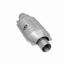 Load image into Gallery viewer, MagnaFlow Universal Catalytic Converter 99-01 Mustang 3.8L Rear