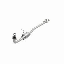 Load image into Gallery viewer, MagnaFlow Direct Fit Catalytic Converter 95-96 Geo Metro 1.0L
