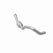 Load image into Gallery viewer, MagnaFlow Direct Fit Catalytic Converter 2005 Dodge Ram 1500 3.7/ 4.7