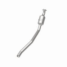 Load image into Gallery viewer, MagnaFlow Direct Fit Catalytic Converter 2006-2011 R350 3.5 L Underbody