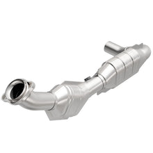 Load image into Gallery viewer, MagnaFlow Direct Fit Catalytic Converter 03-04 Exped 4.6L Driver Side OEM