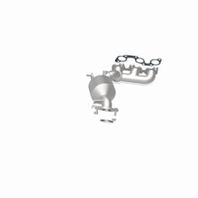Load image into Gallery viewer, MagnaFlow Direct Fit Catalytic Converter 04-06 Toyota Sienna 3.3L