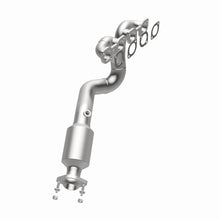 Load image into Gallery viewer, MagnaFlow Direct Fit Catalytic Converter BMW 99-03 540I 4.4L / 99-01 740I 4.4L California - D/S