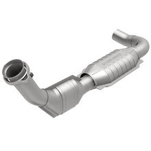 Load image into Gallery viewer, MagnaFlow Direct Fit Catalytic Converter 97-98 Ford Exped 4.6L D/S
