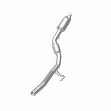 Load image into Gallery viewer, MagnaFlow Direct Fit Catalytic Converter 11-15 Volkswagen Touareg V6 3.6 OEM Underbody