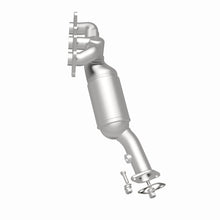 Load image into Gallery viewer, MagnaFlow California DF Catalytic Conv 07-13 BMW 328i L6 3.0LGAS 3.75in Inlet 4in Outlet 2in Dia