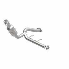 Load image into Gallery viewer, MagnaFlow Direct Fit Catalytic Converter 2009-2010 F-150 4.6 L Underbody