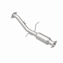 Load image into Gallery viewer, MagnaFlow Direct Fit Catalytic Converter California Grade 95-98 Toyota T100 2.7L