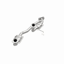Load image into Gallery viewer, MagnaFlow Direct Fit Catalytic Converter 04 Ford Freestar 3.9L