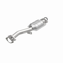 Load image into Gallery viewer, MagnaFlow Direct Fit Catalytic Converter 95- 96 Impreza 2.2L Rear