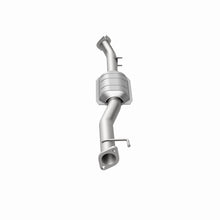 Load image into Gallery viewer, MagnaFlow Direct Fit Catalytic Converter 98-00 Toyota RAV4 2.0L
