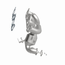 Load image into Gallery viewer, MagnaFlow Direct Fit Catalytic Converter 05-11 Volvo XC90 4.4L Rear