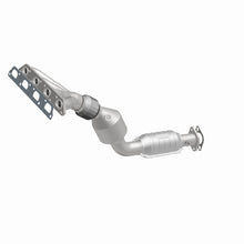 Load image into Gallery viewer, MagnaFlow Direct Fit Catalytic Converter 02-06 Cooper/S Manifold