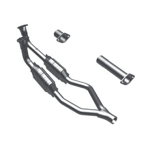 Load image into Gallery viewer, MagnaFlow Direct Fit Catalytic Converter Range Rover 90-93