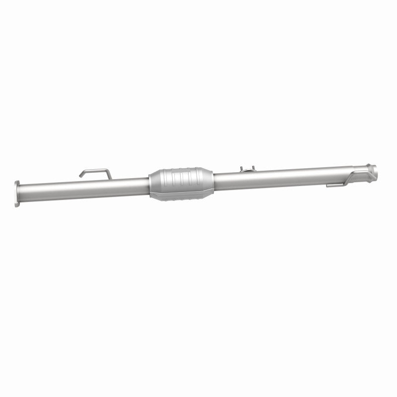 MagnaFlow Direct Fit Catalytic Converter 00-04 Tundra 3.4L Rear