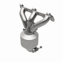 Load image into Gallery viewer, MagnaFlow Direct Fit Catalytic Converter 01-04 Hyundai Santa Fe 2.7L