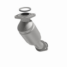 Load image into Gallery viewer, MagnaFlow Direct Fit Catalytic Converter 01-03 Highlander 3L frt OEM