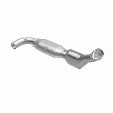 Load image into Gallery viewer, MagnaFlow Direct Fit Catalytic Converter 97-98 Ford Trucks 4.6L